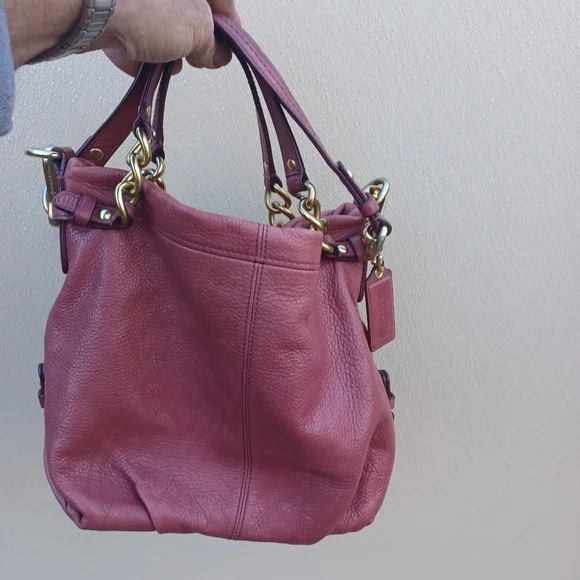 Coach brook - Picture 12 of 12